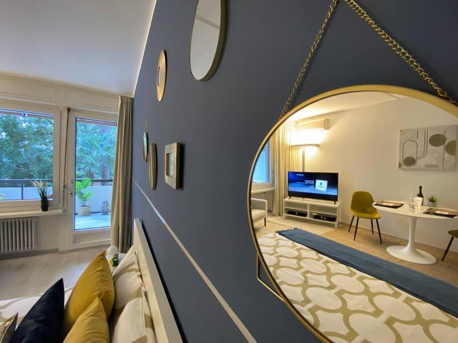 Luganersee, Pool, Strand, Parkplatz, Suite بيسون المظهر الخارجي الصورة